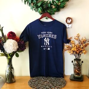 Nike New York Yankees Tee
